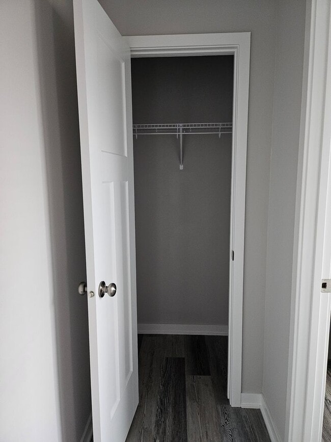 Foto del edificio - 3 Bed / 2.5 Bath Home in Norwalk. Move-In Special: Get 1 month FREE with an 18-Month Lease!