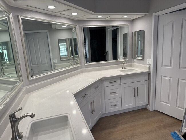 Foto del edificio - 14269 Dalhousie Rd