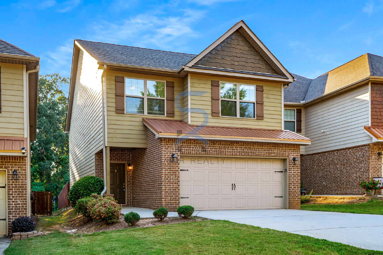 Foto principal - 317 Clover Brook Dr