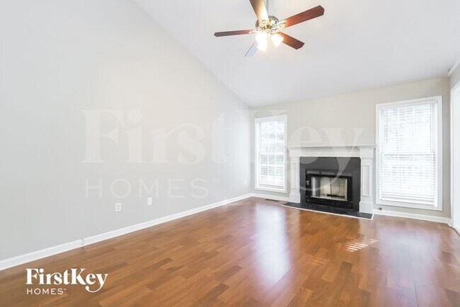 Building Photo - 3640 Palisade Park Dr