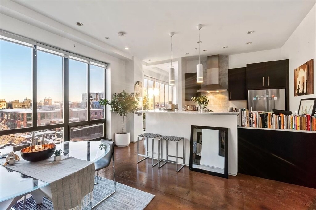 Primary Photo - 36 A St