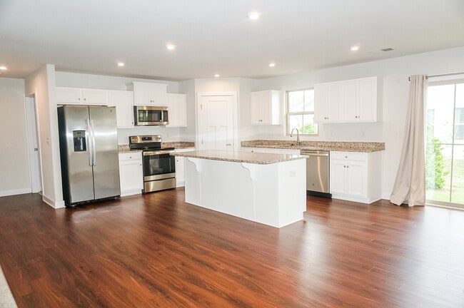 Building Photo - 25318 Tannin Cir