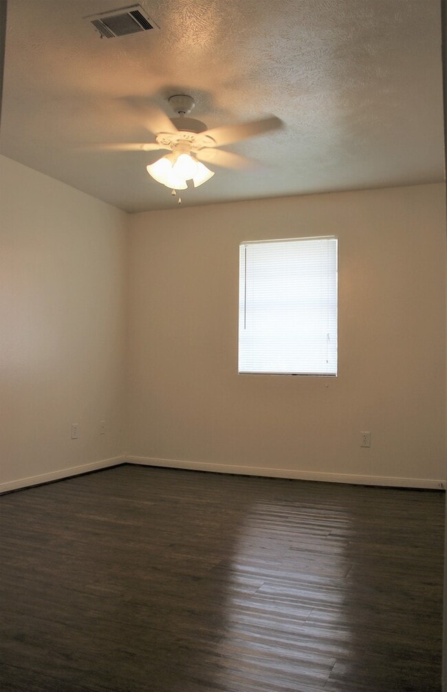 Building Photo - 3608WE