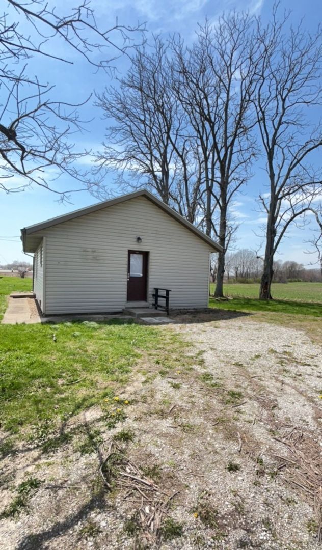 Building Photo - Plenty of Privacy