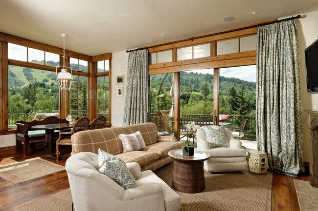 Foto del edificio - 156 Maroon Dr