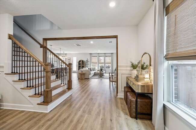 Building Photo - 25227 Sierra Mnr Ct