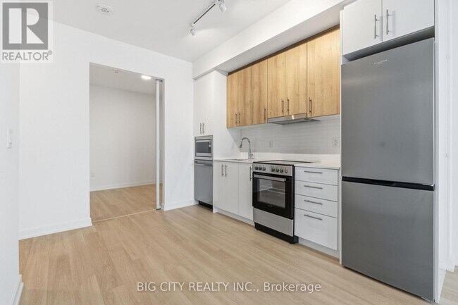 Photo du bâtiment - 9751 Markham Rd