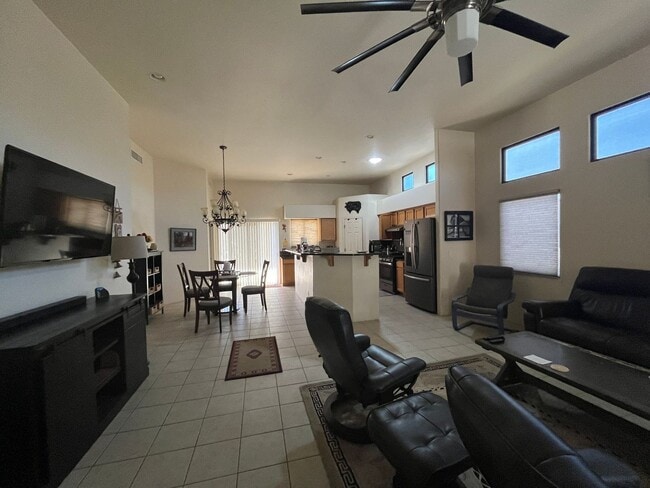 Building Photo - Furnished monthly rental home with long term lease options.