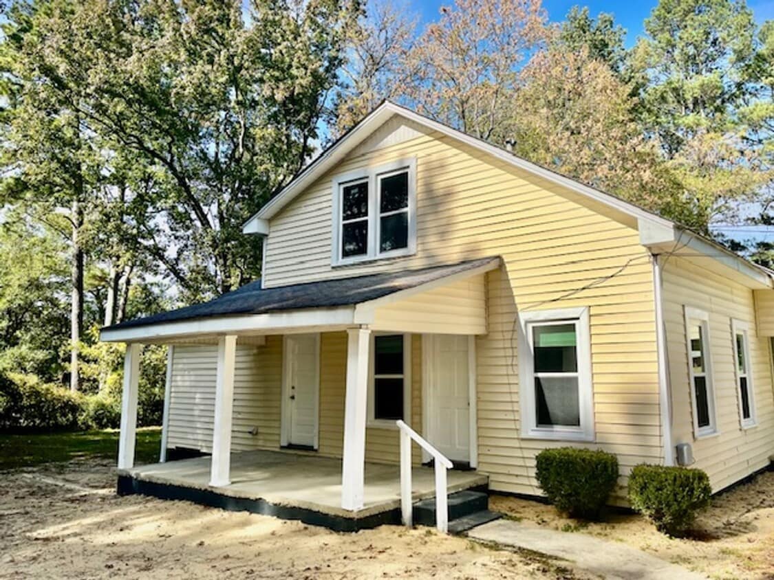 Primary Photo - Tyler Street #102