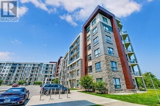 Building Photo - 125-125 Shoreview Pl