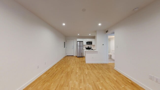 Building Photo - 3901 N Hall St