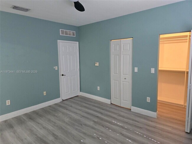 Foto del edificio - Southwest 51st Lane, Miramar, FL 33027 - 3 BR 2.5 BA townhouse