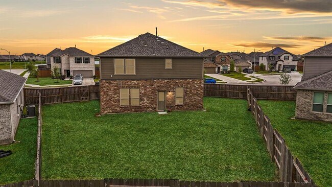 Building Photo - 1304 Coco Ray Ln