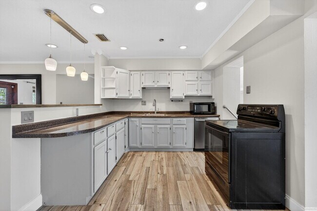 Foto del edificio - 624 NW 28th Ct