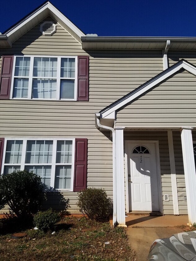 Primary Photo - 3 Bedroom Townhome near Downtown Greenville