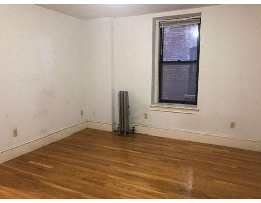 Building Photo - 1469 Beacon St