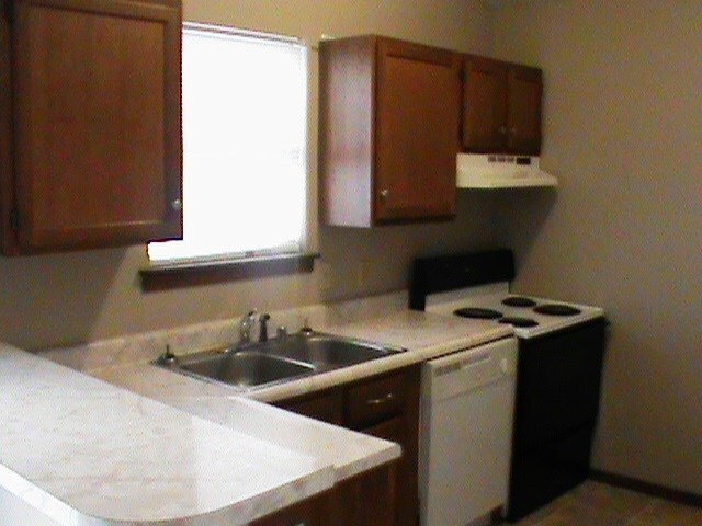 Building Photo - 2421 Haviland Dr