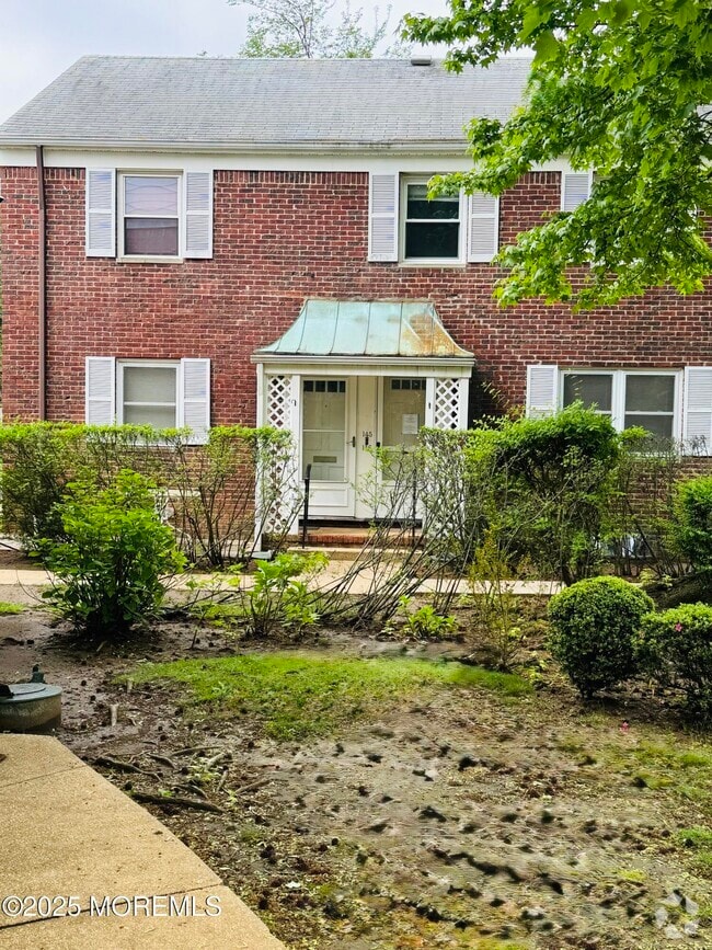 Building Photo - 146 Manor Dr