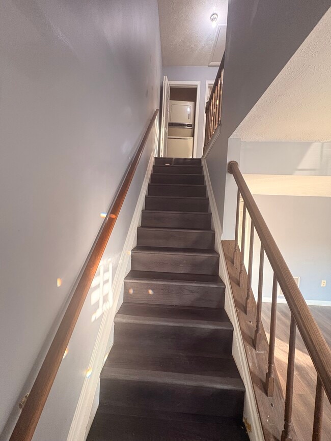 Building Photo - 3021 Brinkley Station Dr