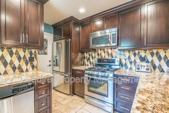 Building Photo - 1351 El Lazo Ct