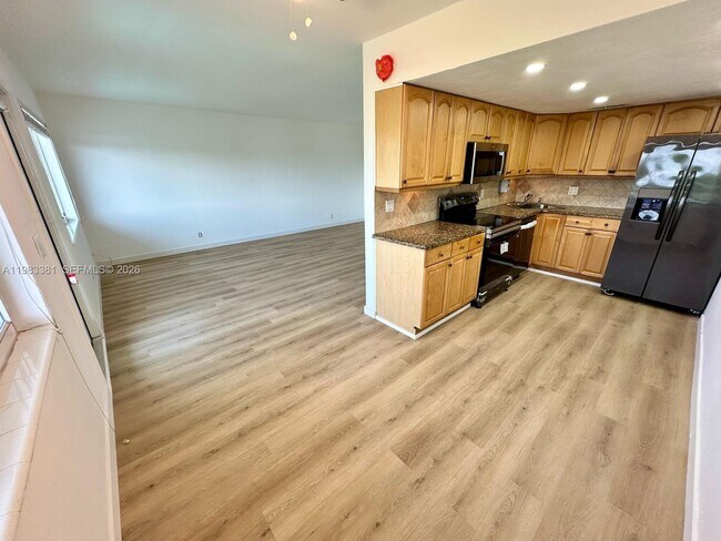 Foto del edificio - 455 Golden Isles Dr