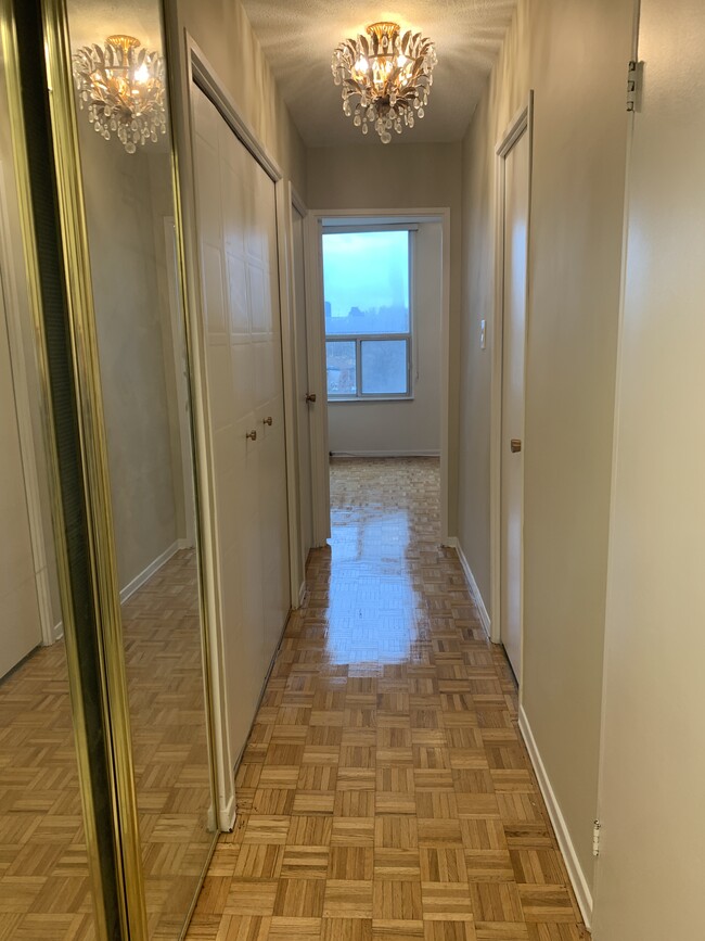 Hall to Bedroom 2 - 608-980 Broadview Av