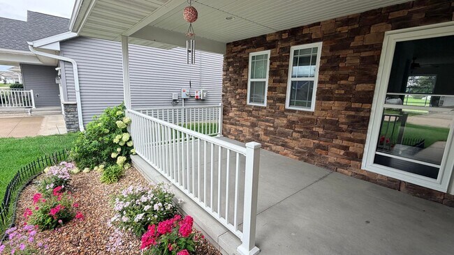 Foto del edificio - 7432 Westfield Dr NE
