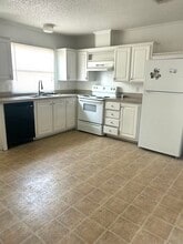 Building Photo - 11810 Greenglen Dr