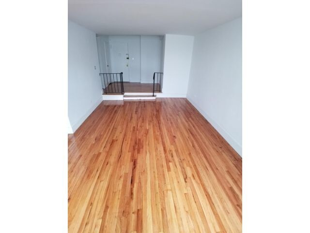 Primary Photo - 2770 Ocean Ave