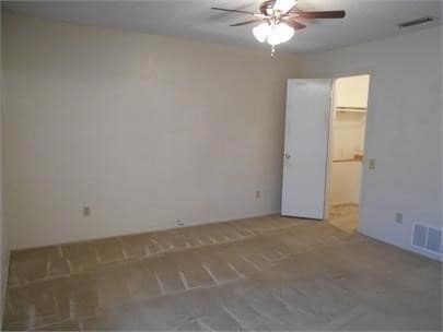 Foto del edificio - 3315 Kensington Dr