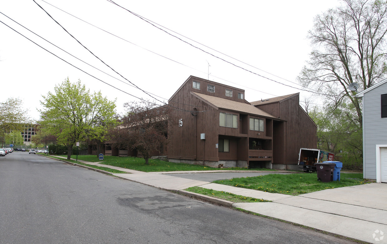 Foto principal - Covington Street Apartments