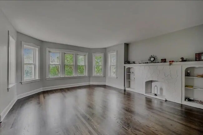 Photo - 8113 S Drexel Ave Apartment