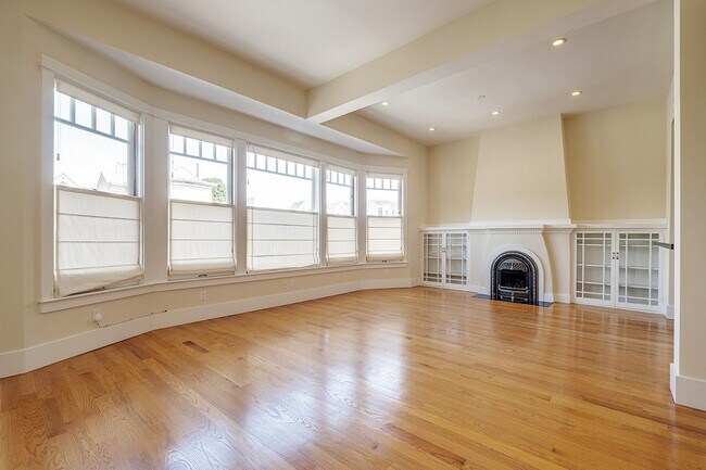 Foto del edificio - 2887 Bush St