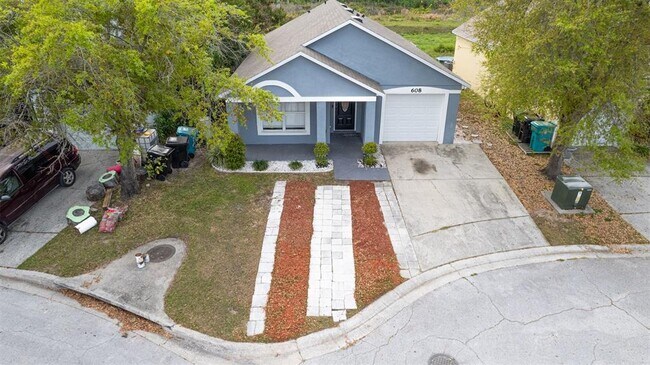 Building Photo - 608 Oakford Way
