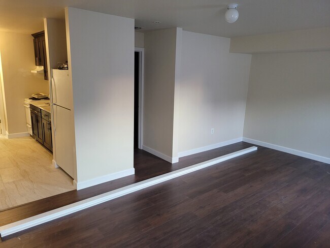 Building Photo - 1506 52nd St