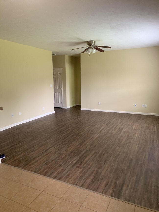 Foto del edificio - 21441 W Wallis Dr