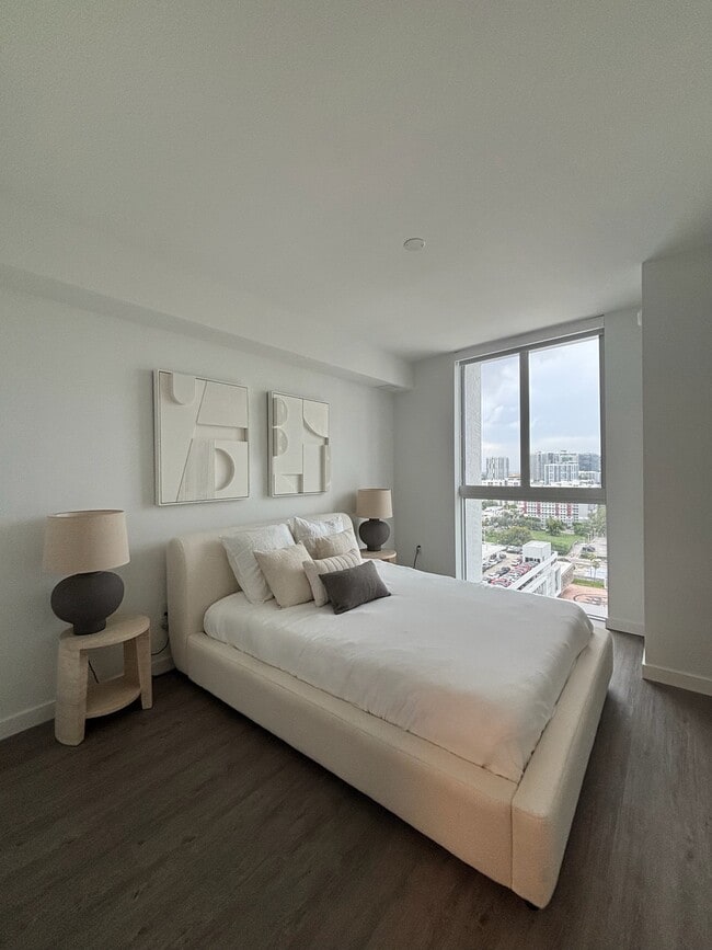 Foto del edificio - 154 NE 23rd St