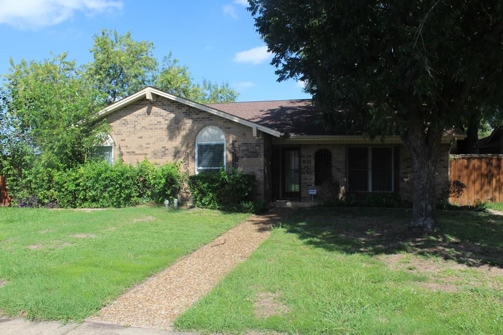 Primary Photo - 1217 Janell Dr