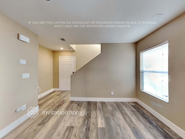 Building Photo - 511 Warminster Ave