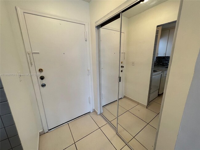 Foto del edificio - 1661 SW 3rd St