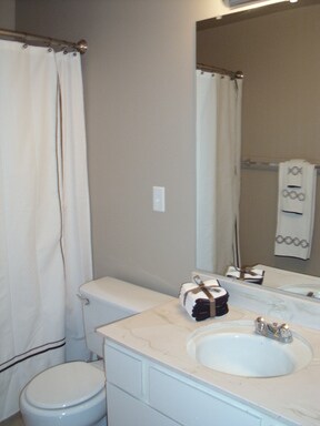 Building Photo - 5492 S 235 E