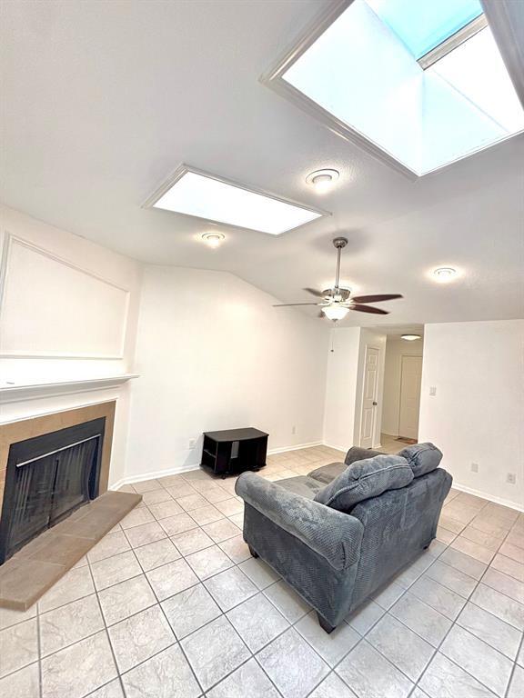 Building Photo - 2120 El Paseo St