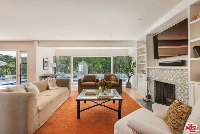 Foto del edificio - 11349 Canton Dr