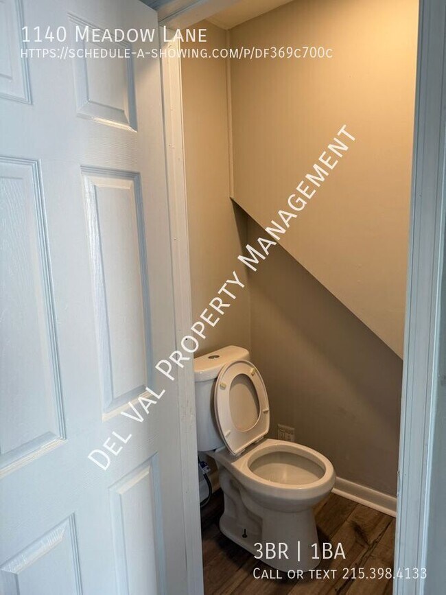 Foto del edificio - 1140 Meadow Ln