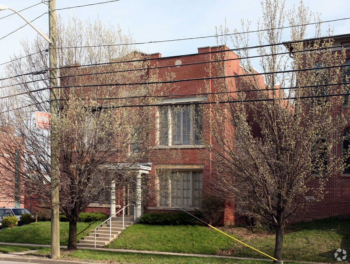 Foto del edificio - 522 Fletcher Ave