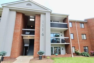 Building Photo - 1116 Blue Ridge Dr
