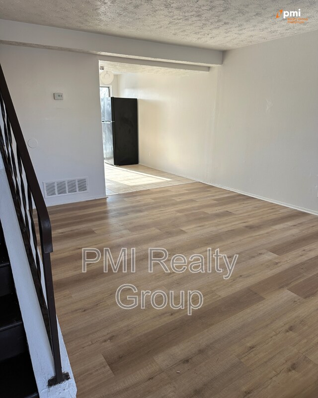 Foto del edificio - 600 Commerce Ave NW