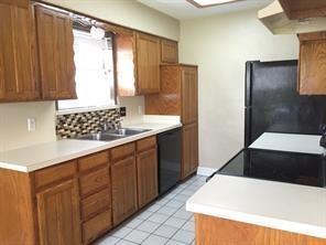 Building Photo - 6308 N Park Dr