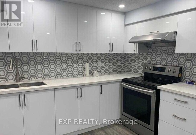 Photo du bâtiment - 2054 Kingsridge Dr