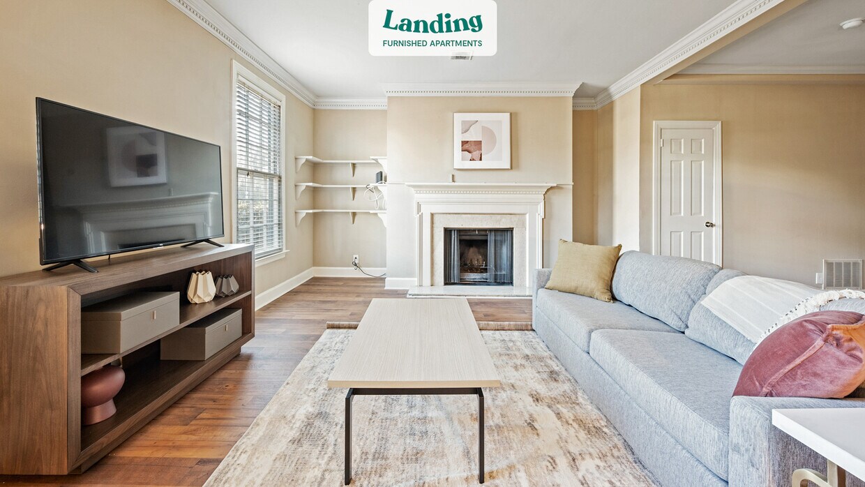 Foto principal - 4141 Woodlawn Dr